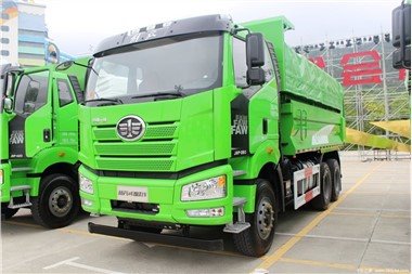 Úsáidte FAW 6×4 J6P Dump Truck