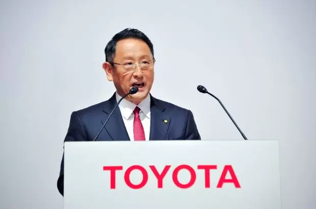 Akio Toyota Atoghadh Mar Chathaoirleach Mótar Toyota Le 85 faoin gcéad Vótaí ...