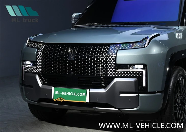 BYD YangWang U8 PHEV SUV Luxury Edition